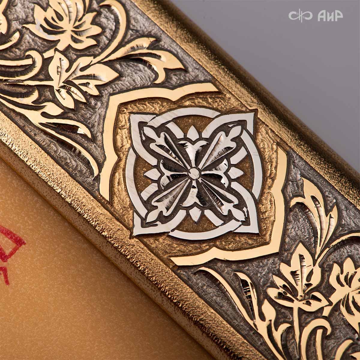 Икона в окладе Святитель Николай Чудотворец, Артикул: 39139 - Компания «АиР»