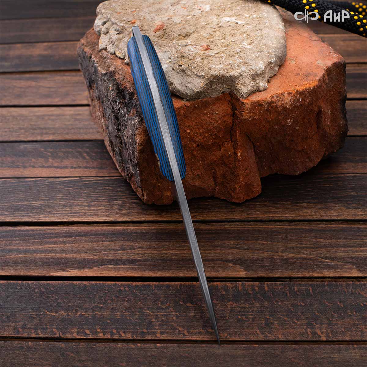 Шейный (карбон зебра синий, мозаичные пины) дамасская сталь ZDI-1016 - Компания «АиР»