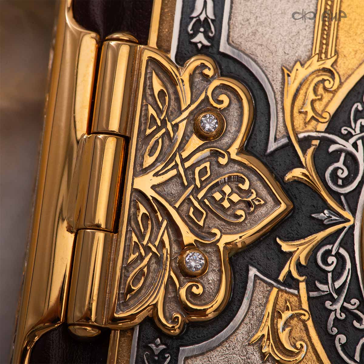 Святое Евангелие в окладе, Артикул: 38995 - Компания «АиР»