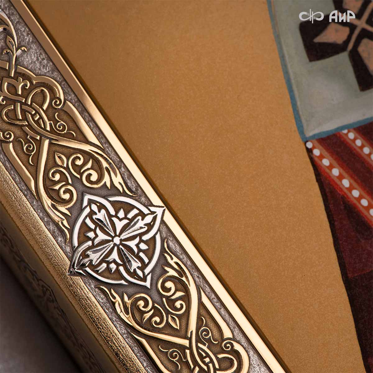 Икона в окладе Святитель Иоанн Златоуст, Артикул: 38811 - Компания «АиР»