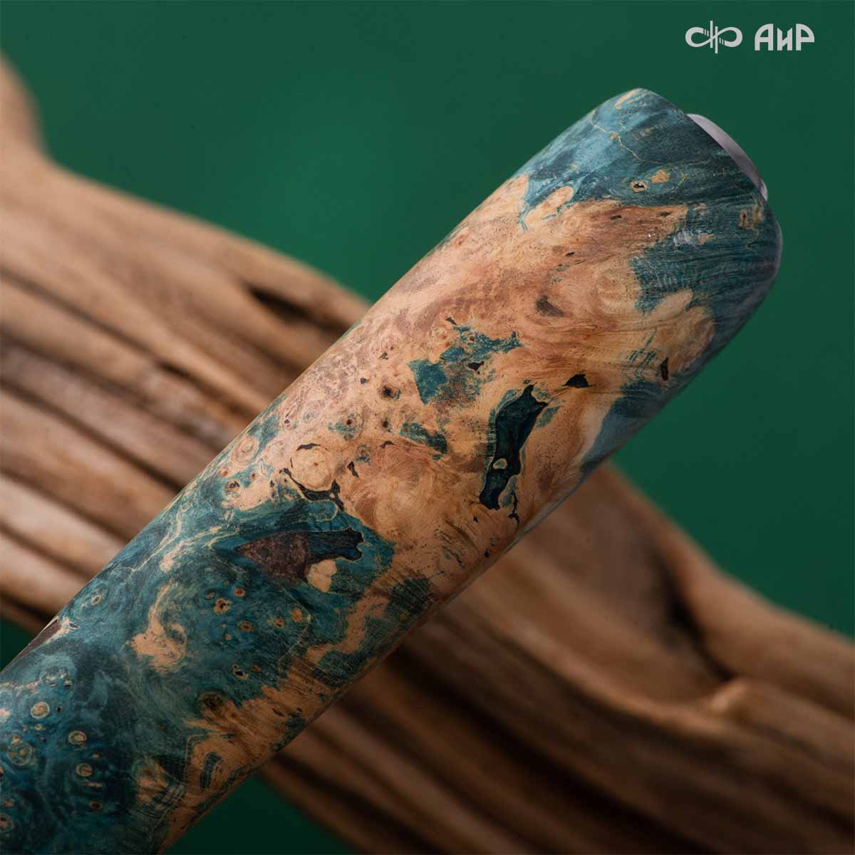 Финка Нью (наборная: стабилизированный граб, стабилизированный кап клена зеленый, фибра синяя, алюмин.втулка, авторские ножны, кастомная заточка) CPR, № 04 - Компания «АиР»