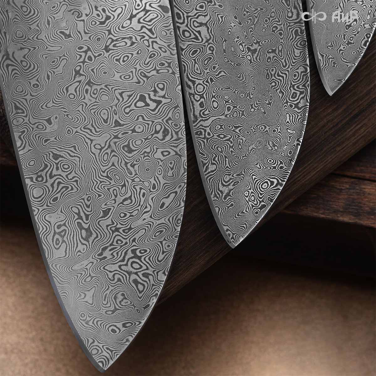 Набор Сантоку-3 (наборная рукоять: карбон черный, проставки медь, фибра, мокуме гане, ввертыш медь, авторский кейс) дамасская сталь ZDI-1016 - Компания «АиР»