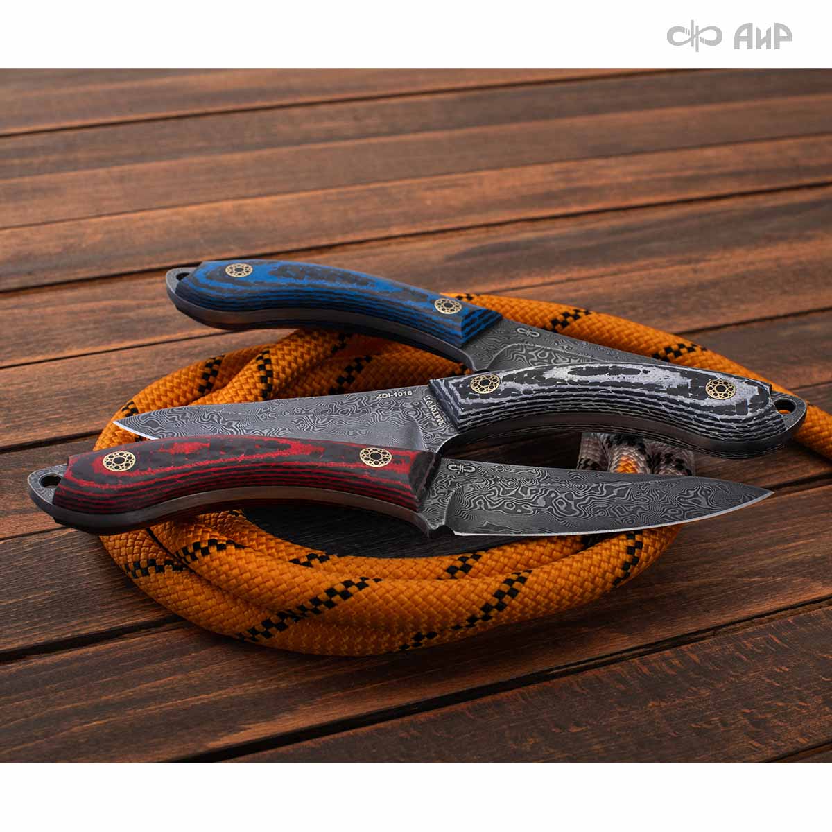 Шейный (карбон зебра синий, мозаичные пины) дамасская сталь ZDI-1016 - Компания «АиР»