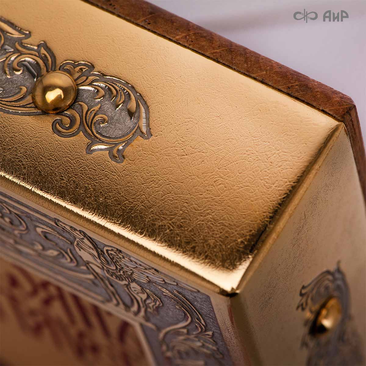 Икона в окладе Святитель Иоанн Златоуст, Артикул: 38811 - Компания «АиР»