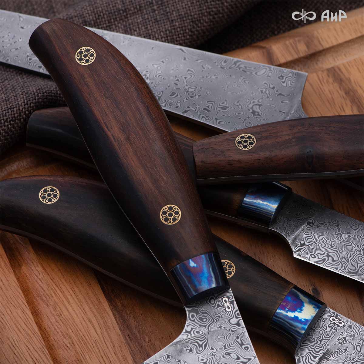 Набор Поварской-5 ЦМ (стабилизированный палисандр, ZlaTi, мозаичные пины, кожаный кейс) дамасская сталь ZDI-1016 - Компания «АиР»