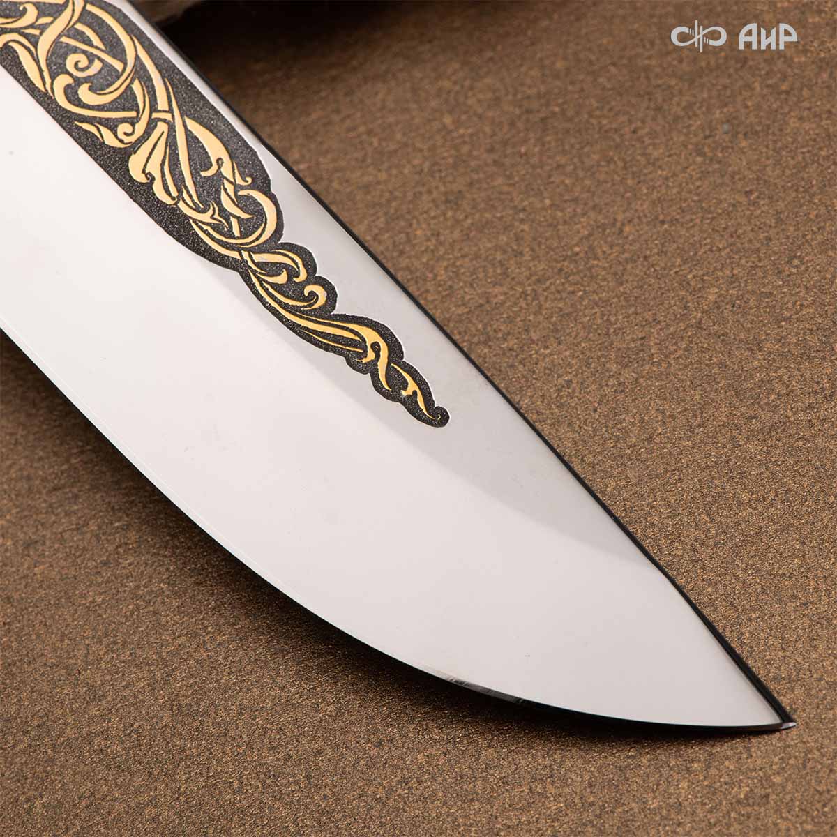 Нож Бекас с сюжетом Семейство лесных кабанов, комбинированные ножны, Артикул: 38938 - Компания «АиР»