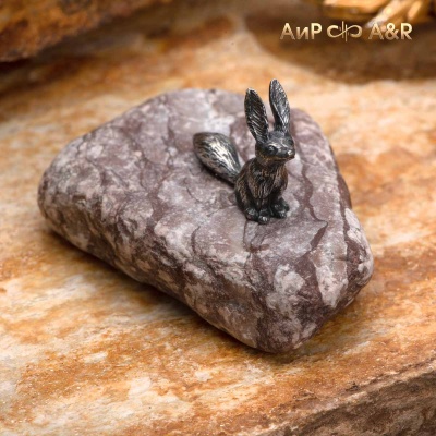 Сувенир Лис на камне, галька, серебро, Артикул: AF0000012781 - Компания «АиР»