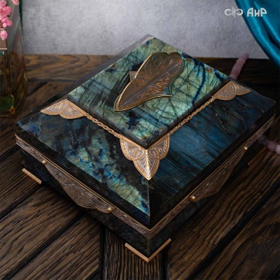 Шкатулка из лабрадорита Таинственная ночь, Артикул: 39158 - Компания «АиР»