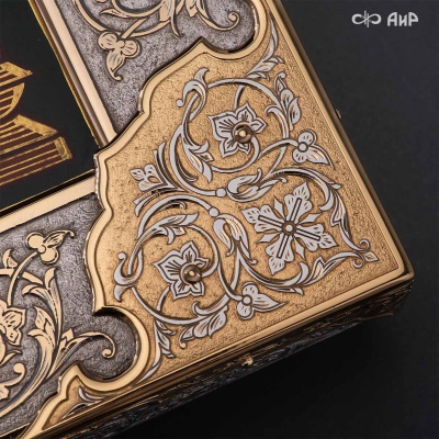 Икона Божией Матери Всецарица (Пантанасса) в окладе и киоте, Артикул: 39149 - Компания «АиР»