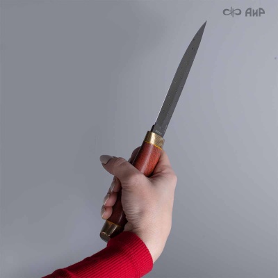 Пескарь (стабилизированный платан красный, мокуме гане) дамасская сталь ZD-0803, узор ступени  - Компания «АиР»