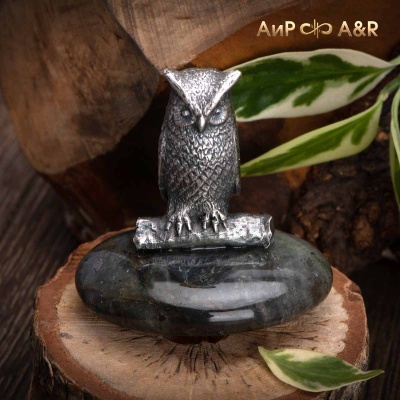 Сувенир Сова на камне, лабрадорит - Компания «АиР»