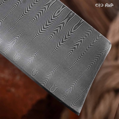 Уралмаш тесак (микарта красно-синяя, паракорд с темлячным узлом, кастомная заточка) дамасская сталь ZD-0801, узор ступени - Компания «АиР»