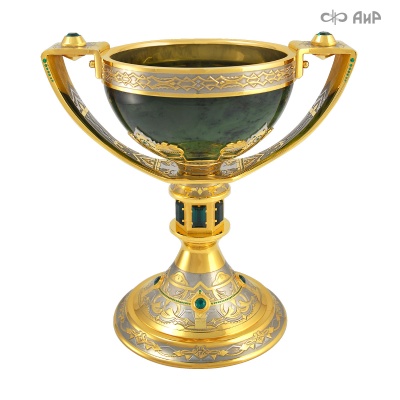 Кубок из нефрита с зелеными перунитами, Артикул: 9679 - Компания «АиР»