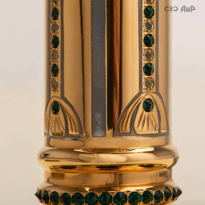  Кубок Вечная жизнь, из нефрита с хризолитами, кристаллами Swarovski, Артикул: 5119 - Компания «АиР»