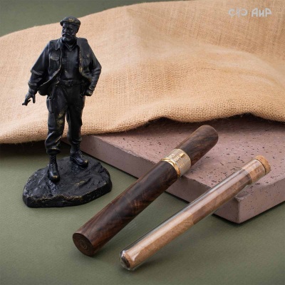 Композиция Фидель с сигарой, ореховый кап, дамасская сталь ZDI-1016, Артикул: AF0000025163 - Компания «АиР»