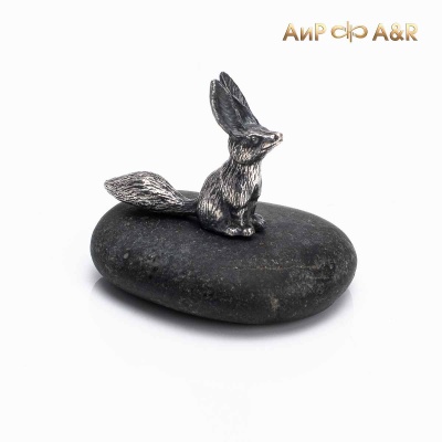  Сувенир "Лис на камне" (галька, серебро) - Компания «АиР»