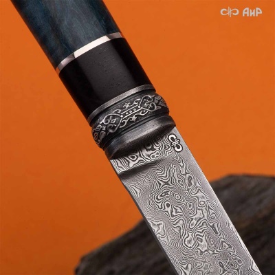 Нож Финка-5, стабилизированная карельская береза лазурная, стабилизированный граб, авторские ножны, Артикул: 38884 - Компания «АиР»