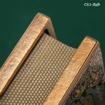 Коран на арабском языке в окладе с зелеными алпанитами, Артикул: 39178 - Компания «АиР»