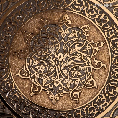 Коран на арабском языке в окладе с зелеными алпанитами, Артикул: 39178 - Компания «АиР»