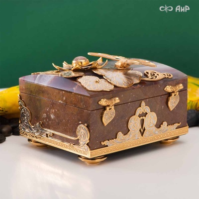 Шкатулка Стрекоза и лотос из яшмы и агата, Артикул: 39044 - Компания «АиР»