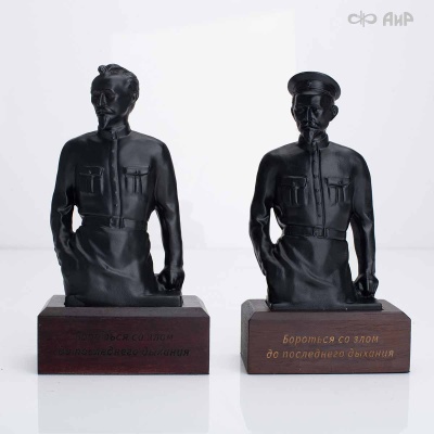 Статуэтка Железный Феликс (Каслинское литье), Артикул: AF0000025195 - Компания «АиР»