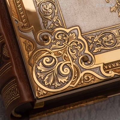 Библия в окладе, Артикул: 38900  - Компания «АиР»