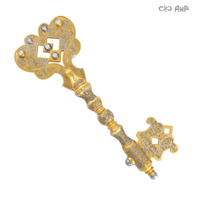 Ключ сувенирный с белыми фианитами и цирконами, Артикул: 16372 - Компания «АиР»
