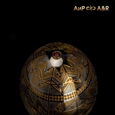  Яйцо сувенирное Звезда с красным корундом, Артикул: 36882 - Компания «АиР»