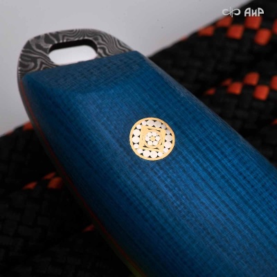 Жулан (микарта ярко-синий холст с красной подложкой, мозаичные пины) дамасская сталь ZDI-1016 - Компания «АиР»