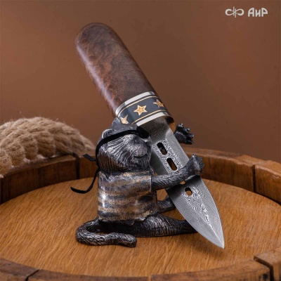 Композиция Пират Воробей с сигарой (ореховый кап, золото, серебро), дамасская сталь ZDI-1016 - Компания «АиР»